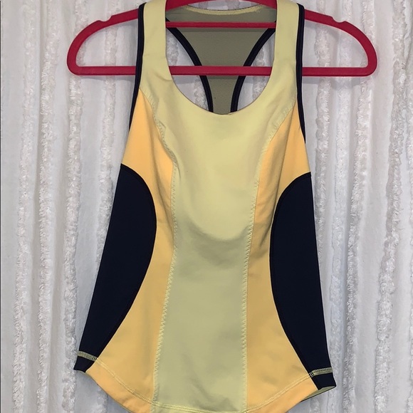 lululemon athletica Tops - 🎀 5x$25 🎀 Lululemon Athletica Black/yellow Tank Sz 2